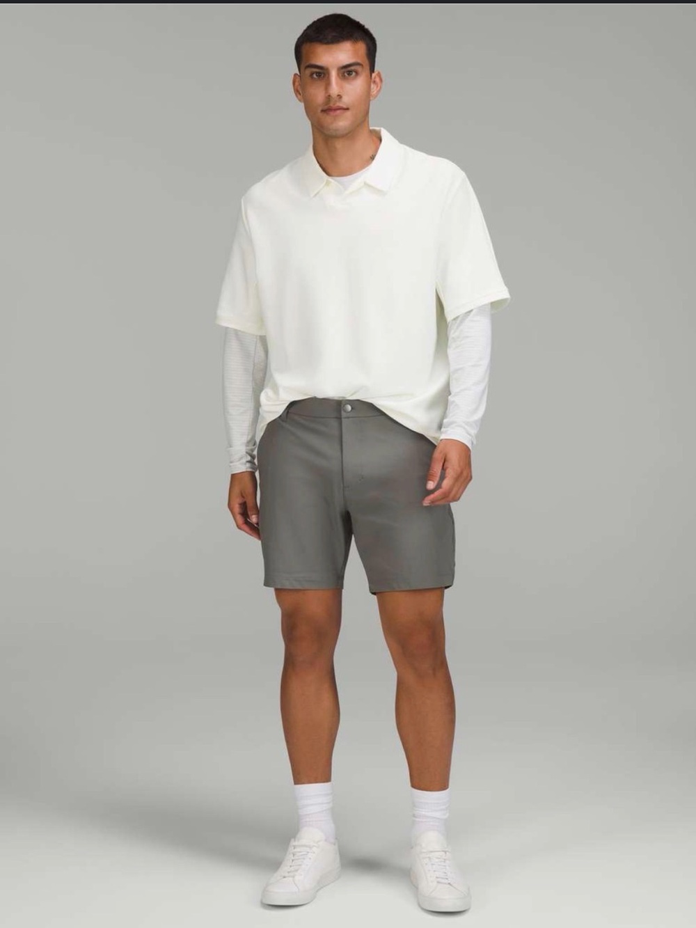 Lululemon Commission Classic-Fit Short Warpstreme
Grey Sage Size 36